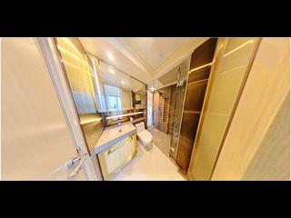 Sai Ying Pun - King's Hill 05