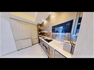 Sai Ying Pun - King's Hill 07