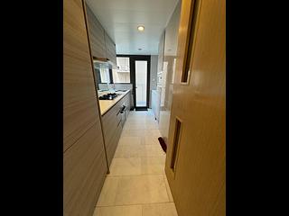 Tung Chung - The Visionary Tower 5 03