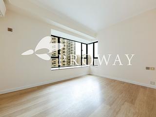Mid Levels Central - Hillsborough Court 04