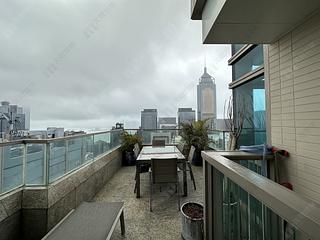 Wan Chai - The Avenue Phase 2 Block 3 07