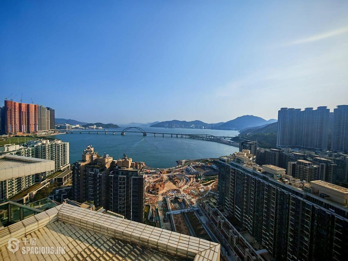 Tseung Kwan O - Twin Peaks 01