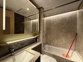 Wong Chuk Hang - The Southside Phase 2 La Marina Tower 2B 06