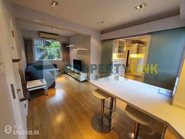Soho - Sunrise House 01