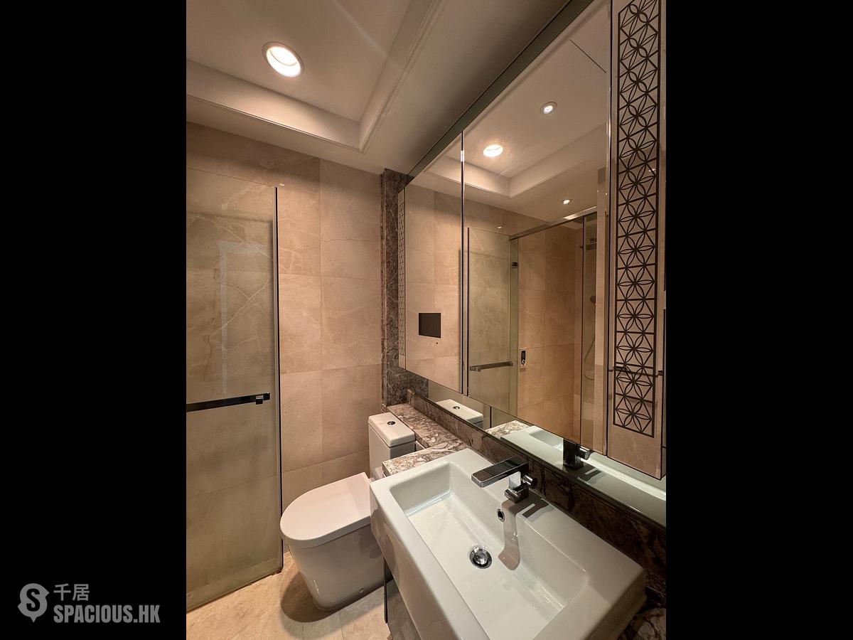 Wan Chai - The Avenue Phase 2 Block 2 01
