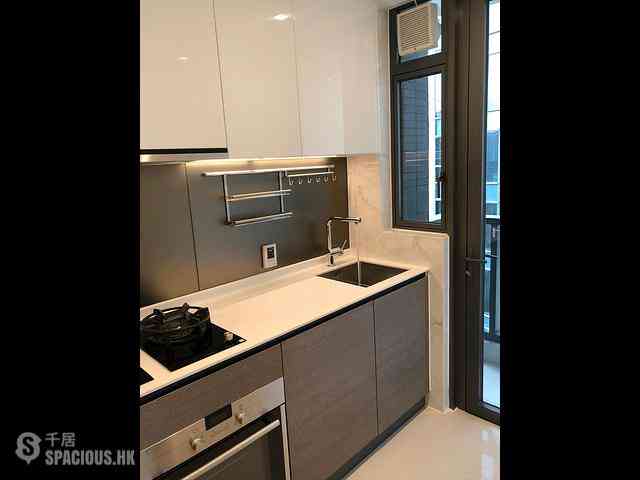 Gold Coast / So Kwun Wat - The Bloomsway 10