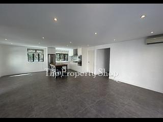 Clear Water Bay - Seacrest Villas 05