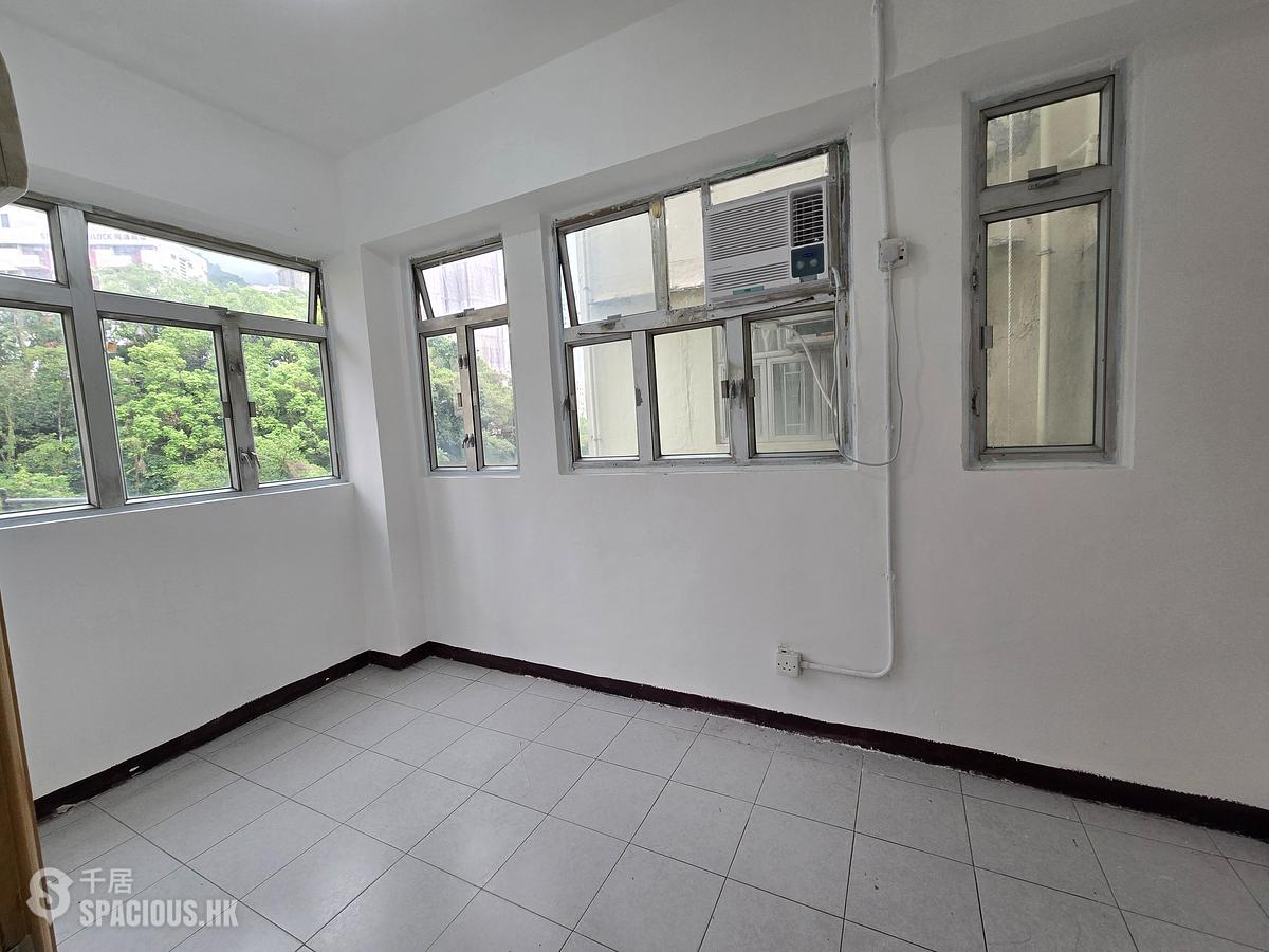 Kennedy Town - Hoi Tao Building Block C 01