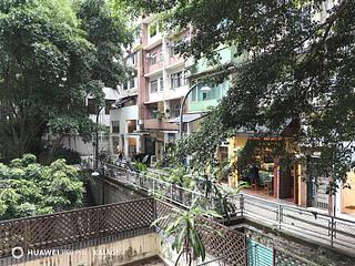 Wan Chai - Lok Moon Mansion 04