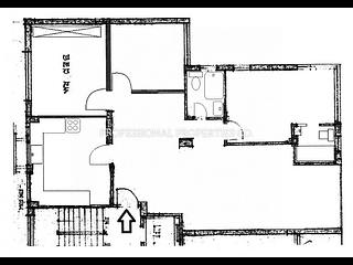 Mid Levels Central - Mackenny Court 05