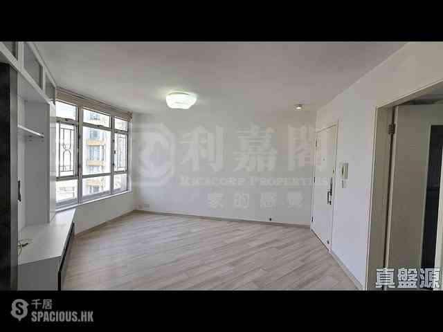 Ap Lei Chau - South Horizons Phase 3 04