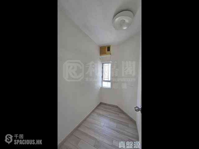 Ap Lei Chau - South Horizons Phase 3 07