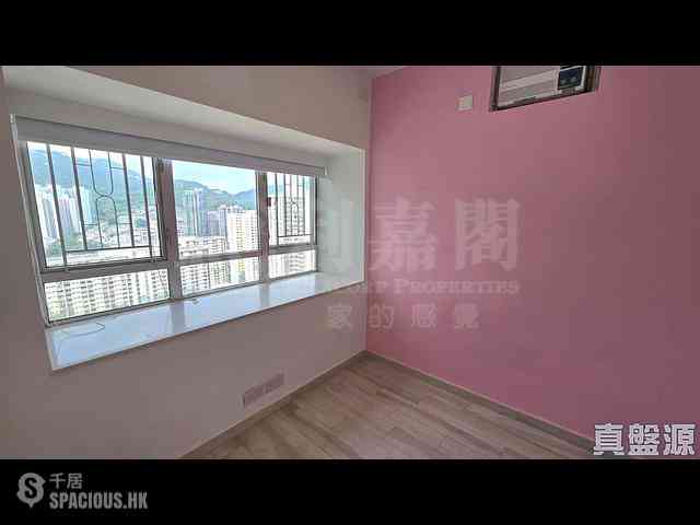 Ap Lei Chau - South Horizons Phase 3 06