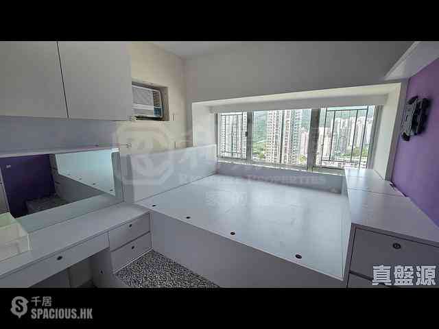 Ap Lei Chau - South Horizons Phase 3 05