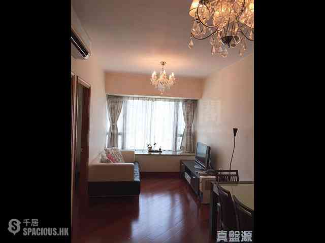 West Kowloon - The Arch Star Tower (Block 2) 01
