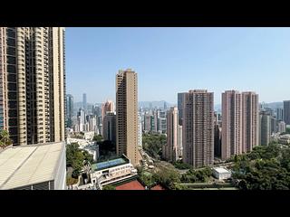 Mid Levels Central - Clovelly Court 03