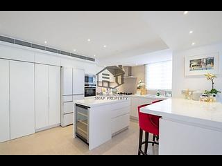 Mid Levels West - Realty Gardens London Court (Block 1) London Court 10