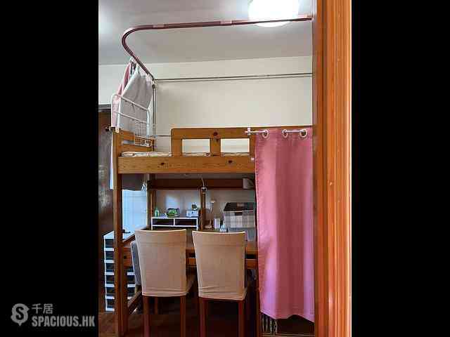 Shek Tong Tsui - Fairview Court 01