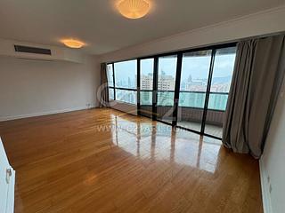 Mid Levels Central - Dynasty Court 17