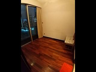 Wan Chai - J Residence 09