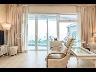 Pok Fu Lam - Villas Sorrento 02