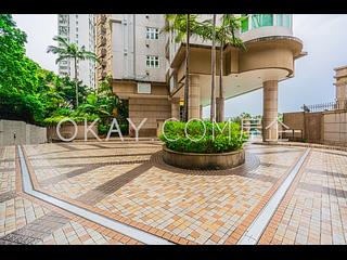 Pok Fu Lam - Villas Sorrento 27