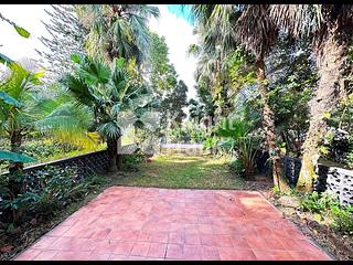The Peak - Mount Austin Estate 03