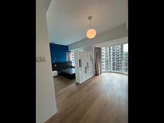 Mid Levels Central - Hillsborough Court Block 3 03