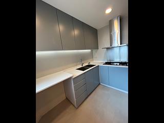 Mid Levels Central - Hillsborough Court Block 3 08