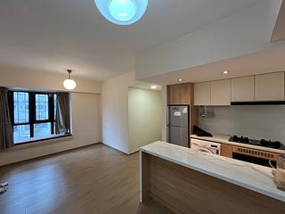 Mid Levels Central - Vantage Park Block 1 03