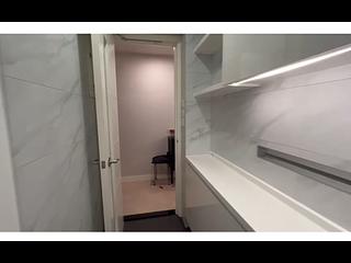 West Kowloon - Sorrento Phase 1 Block 6 12