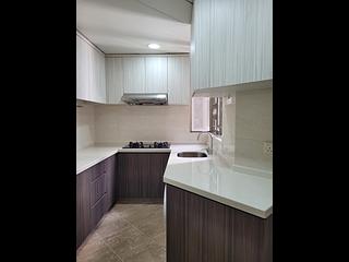 West Kowloon - Sorrento Phase 1 Block 6 02