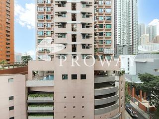 Mid Levels West - Breezy Court 02
