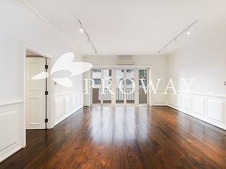 Mid Levels West - Breezy Court 03