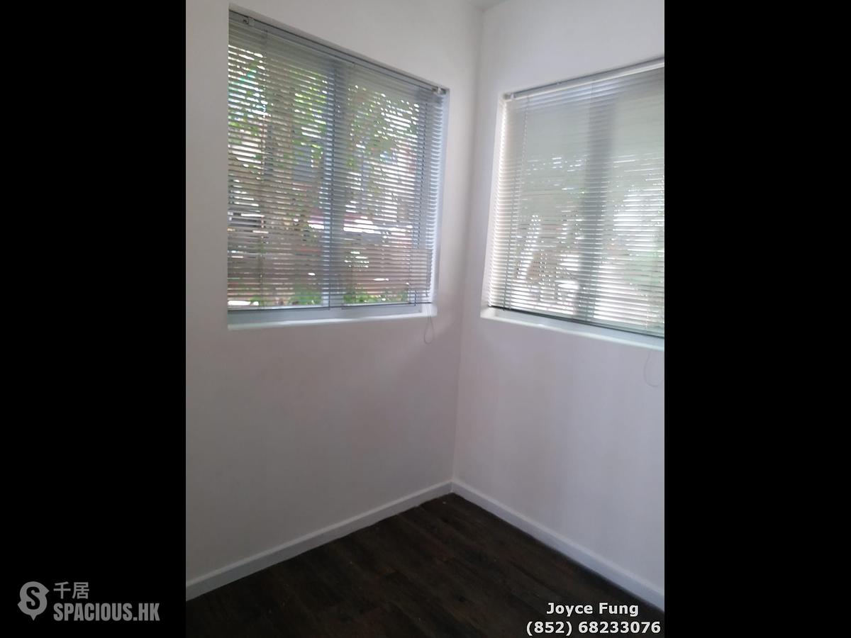 Soho - 42-42A, Hollywood Road 01