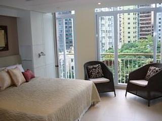 Poho - 236, Hollywood Road 04