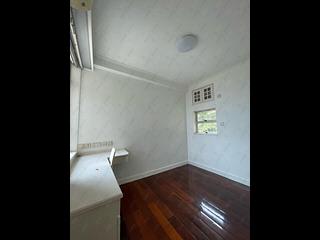 Pok Fu Lam - Baguio Villa Block 25 06