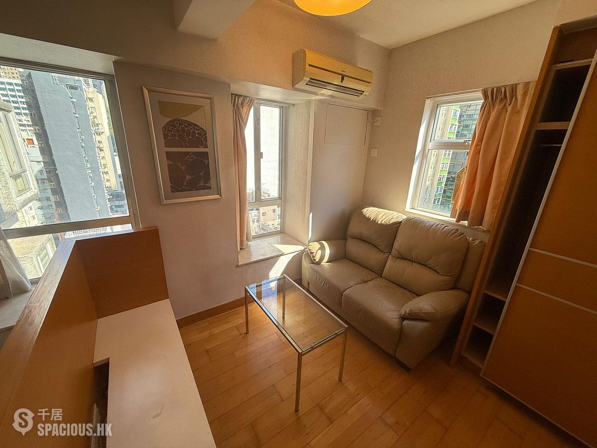 Causeway Bay - Lee King Mansion 01
