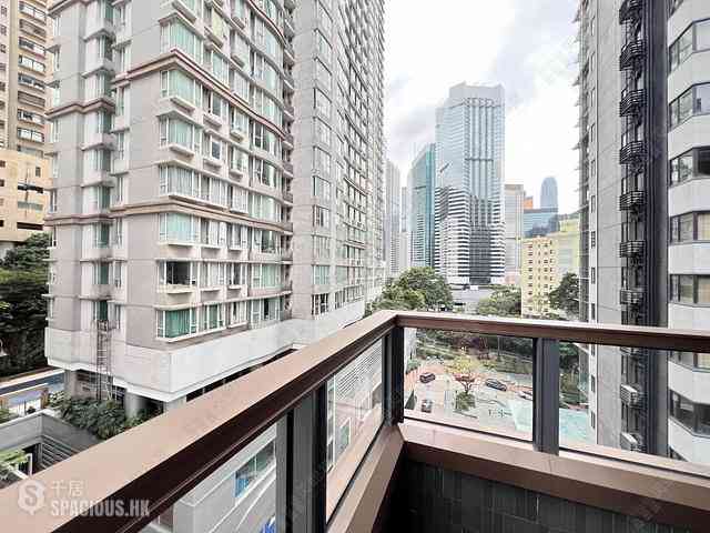 Wan Chai - Eight Star Street 01