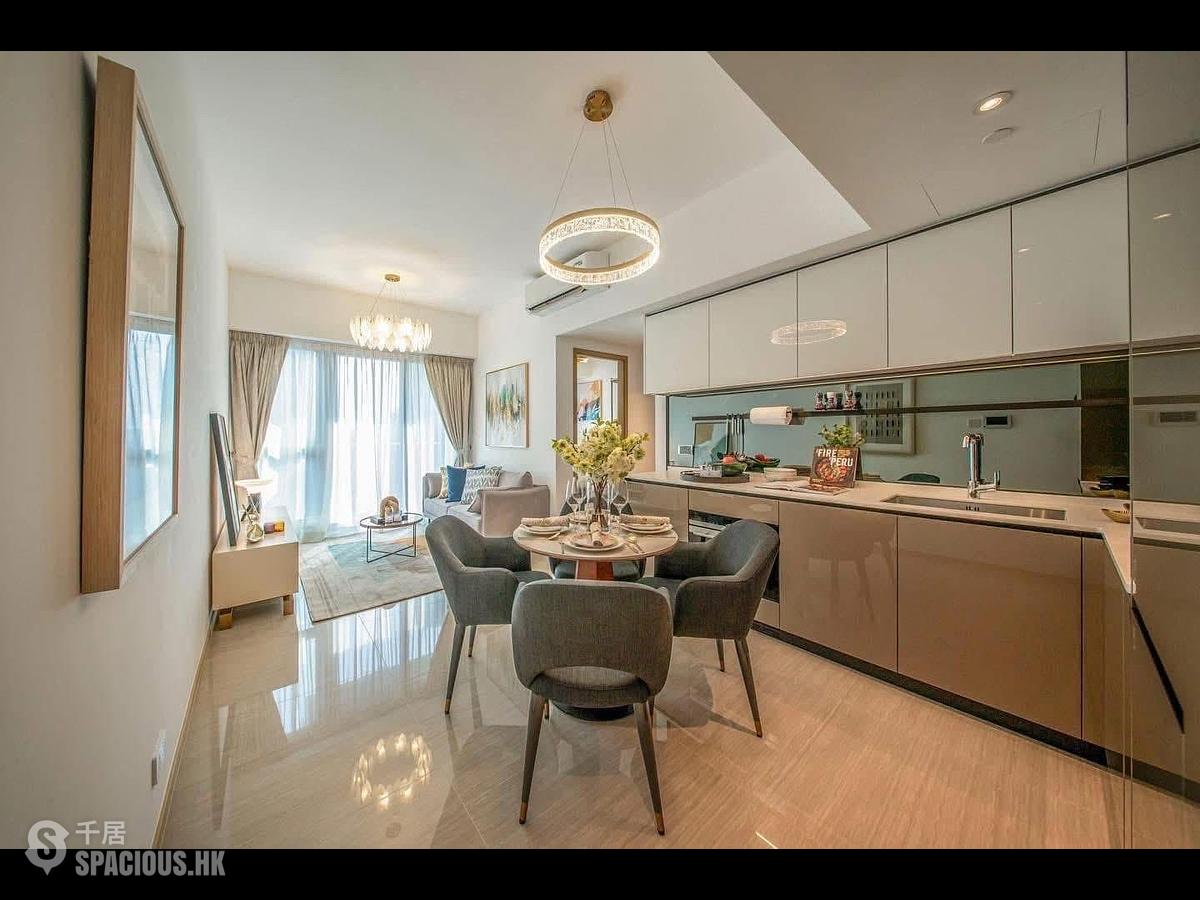 Gold Coast / So Kwun Wat - Mori 01