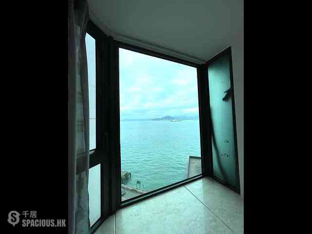 Kennedy Town - Manhattan Heights 01