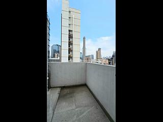 Wan Chai - Vincent Mansion 06
