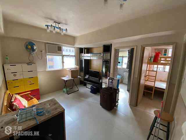 Sai Ying Pun - Kwan Yick Building Phase 3 01