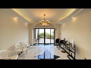 Discovery Bay - Discovery Bay Phase 4 Peninsula Village Crestmont Villa Block 42, Caperidge Drive 03