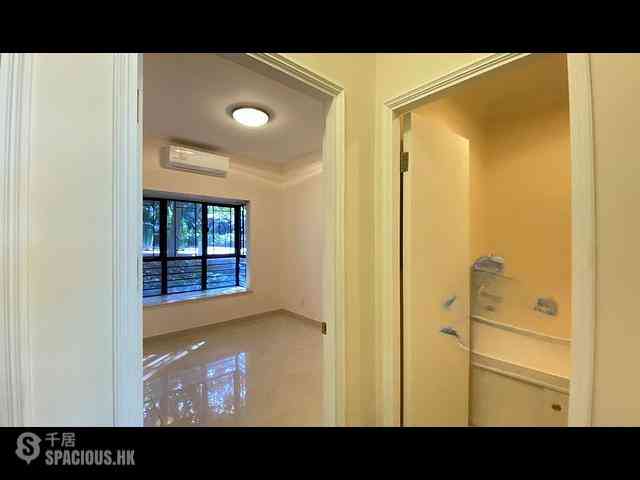 Discovery Bay - Discovery Bay Phase 4 Peninsula Village Crestmont Villa Block 42, Caperidge Drive 09