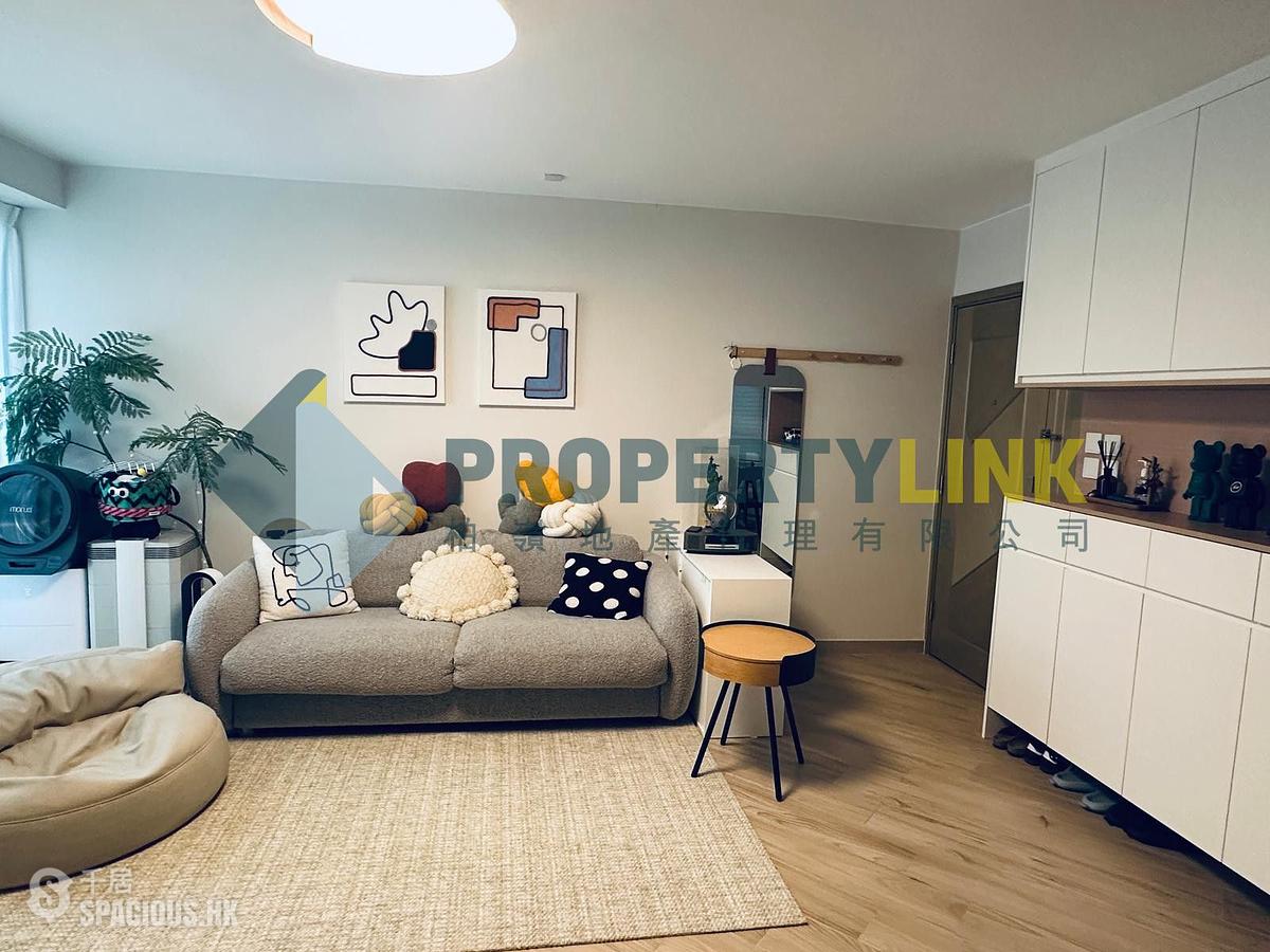 Mid Levels Central - Goldwin Heights 01