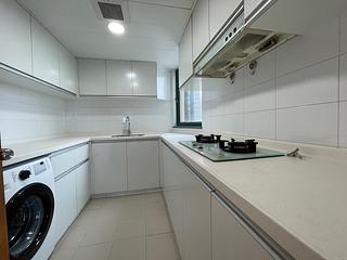 Kennedy Town - University Heights 04