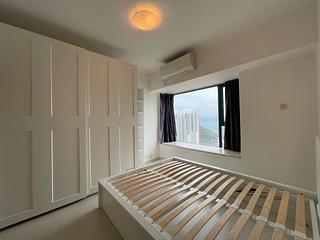 Kennedy Town - University Heights 05