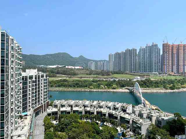 Tseung Kwan O - Monterey Block 5 01