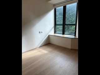 Mid Levels Central - Hillsborough Court Block 3 08